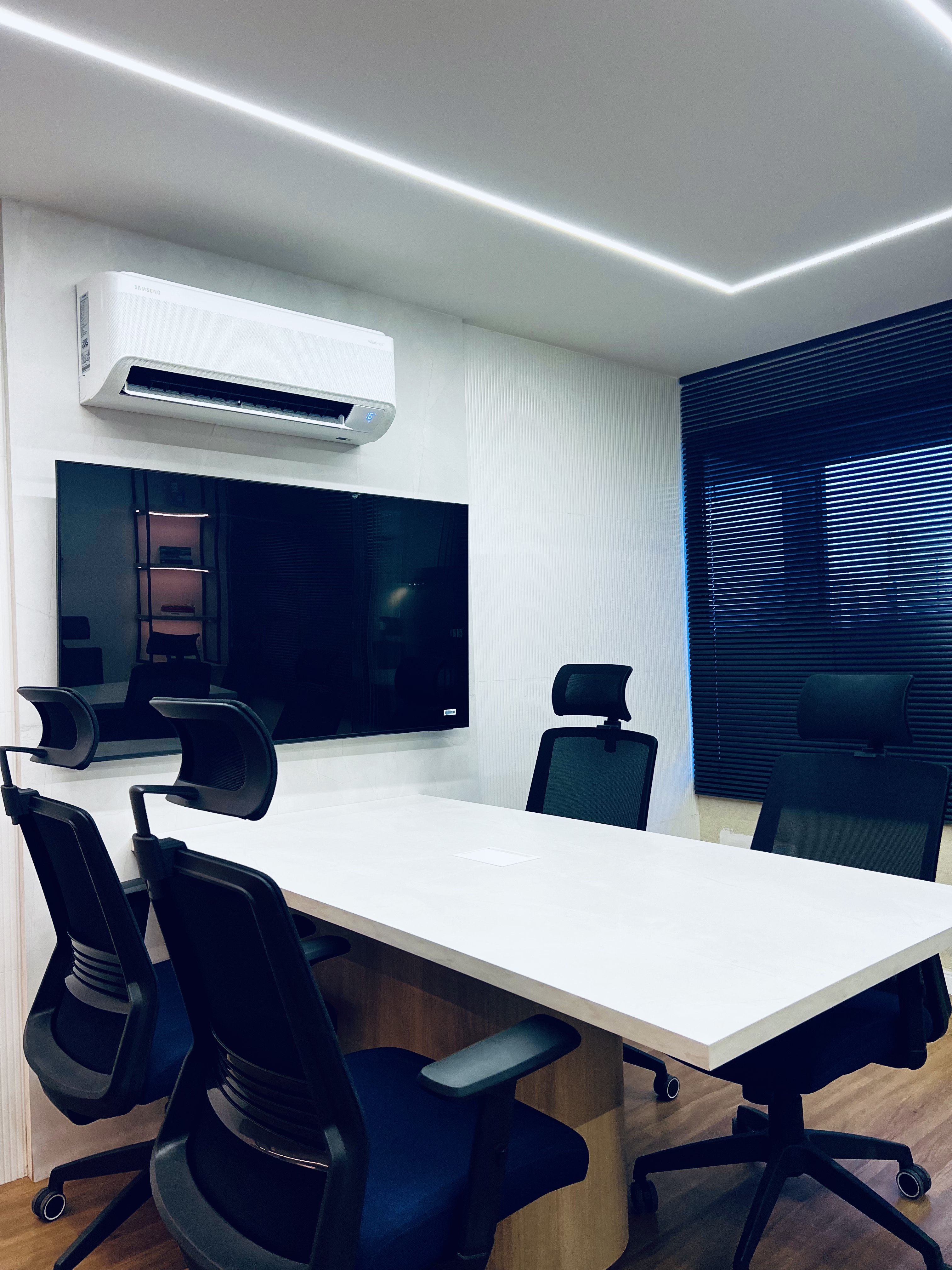 Sala de Reunião — detalhe 1