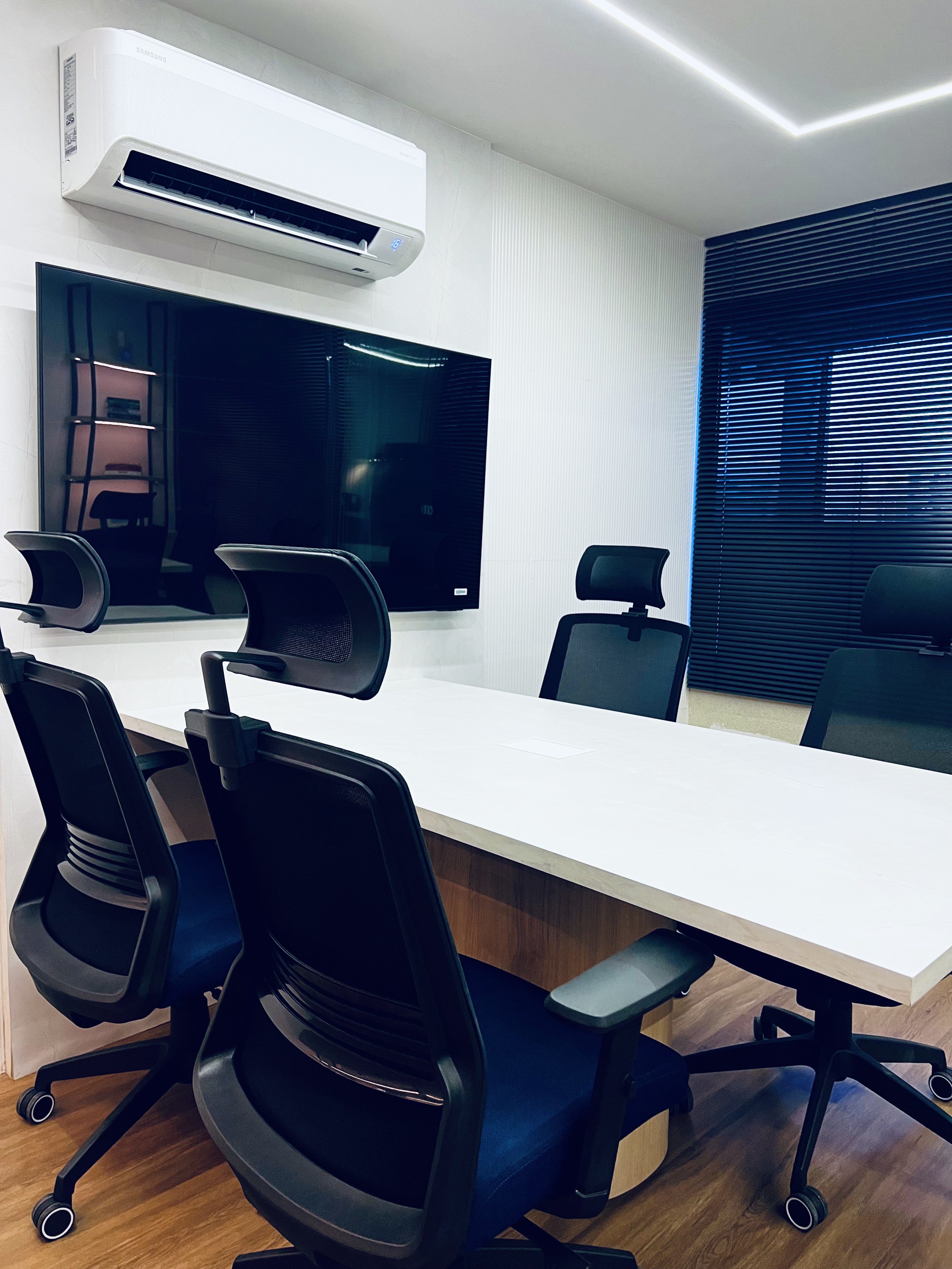 Sala de Reunião — detalhe 2